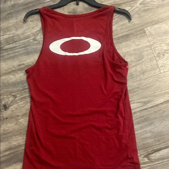 Oakley Red Tank Top - Picture 3 of 4